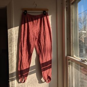 Stirrup pants/leggings